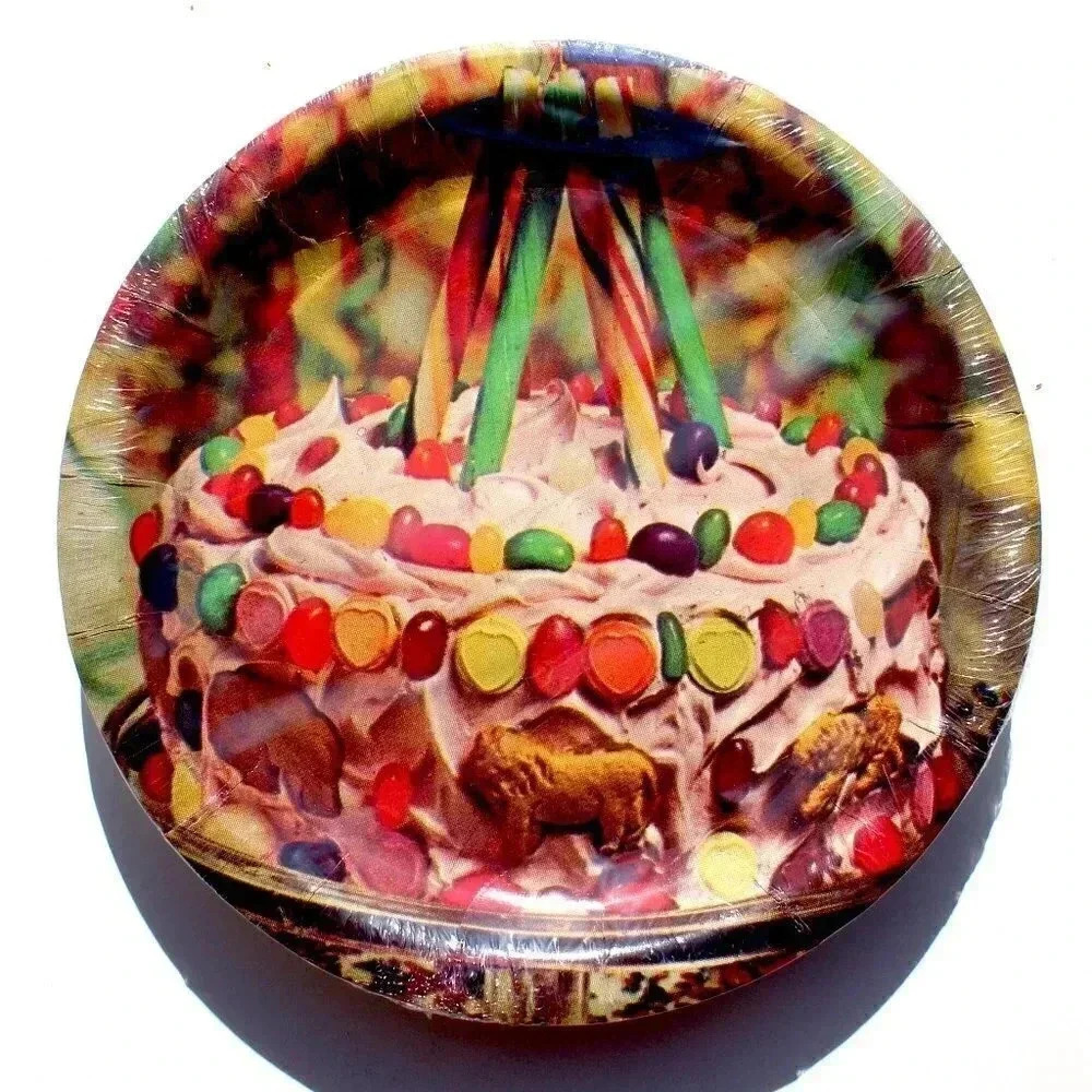 Retro Jelly Bean Circus Cake 8 Pack Vintage Round Disposable Dinner Paper Plates